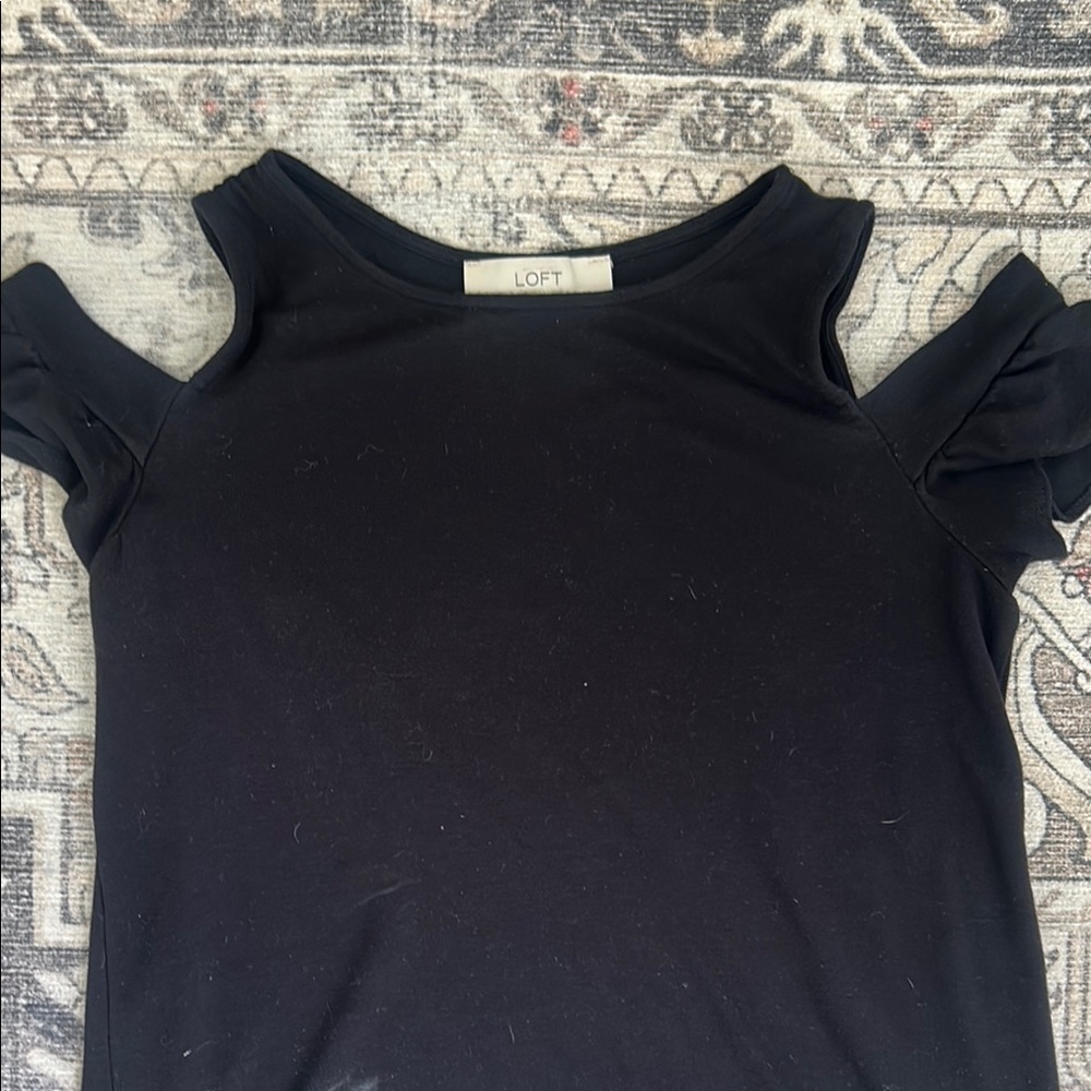 LOFT Women's Black Ruffle Sleeve Top